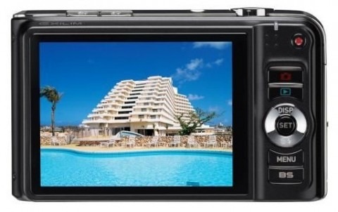 Casio EXILIM EX-H10: 12.1MP And 10x Zoom In Skinny Frame