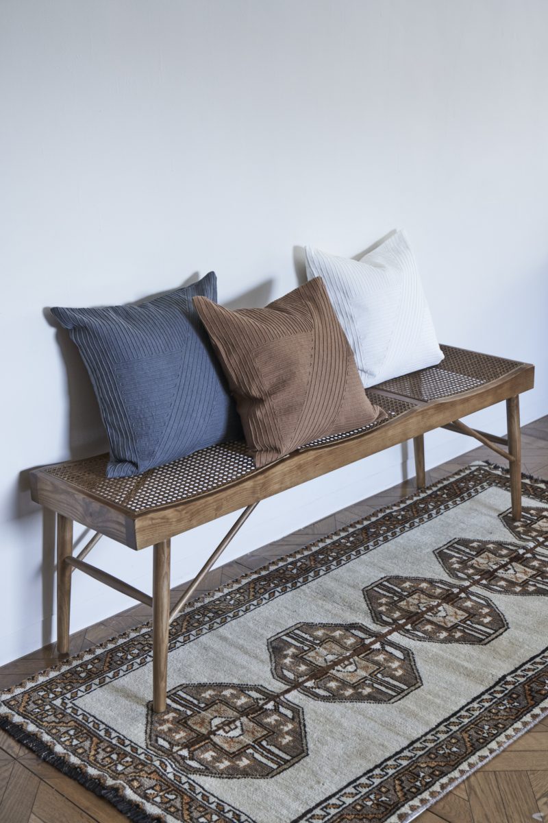 TRIBAL RUG｜FEATURED｜SLOW HOUSE（スローハウス）