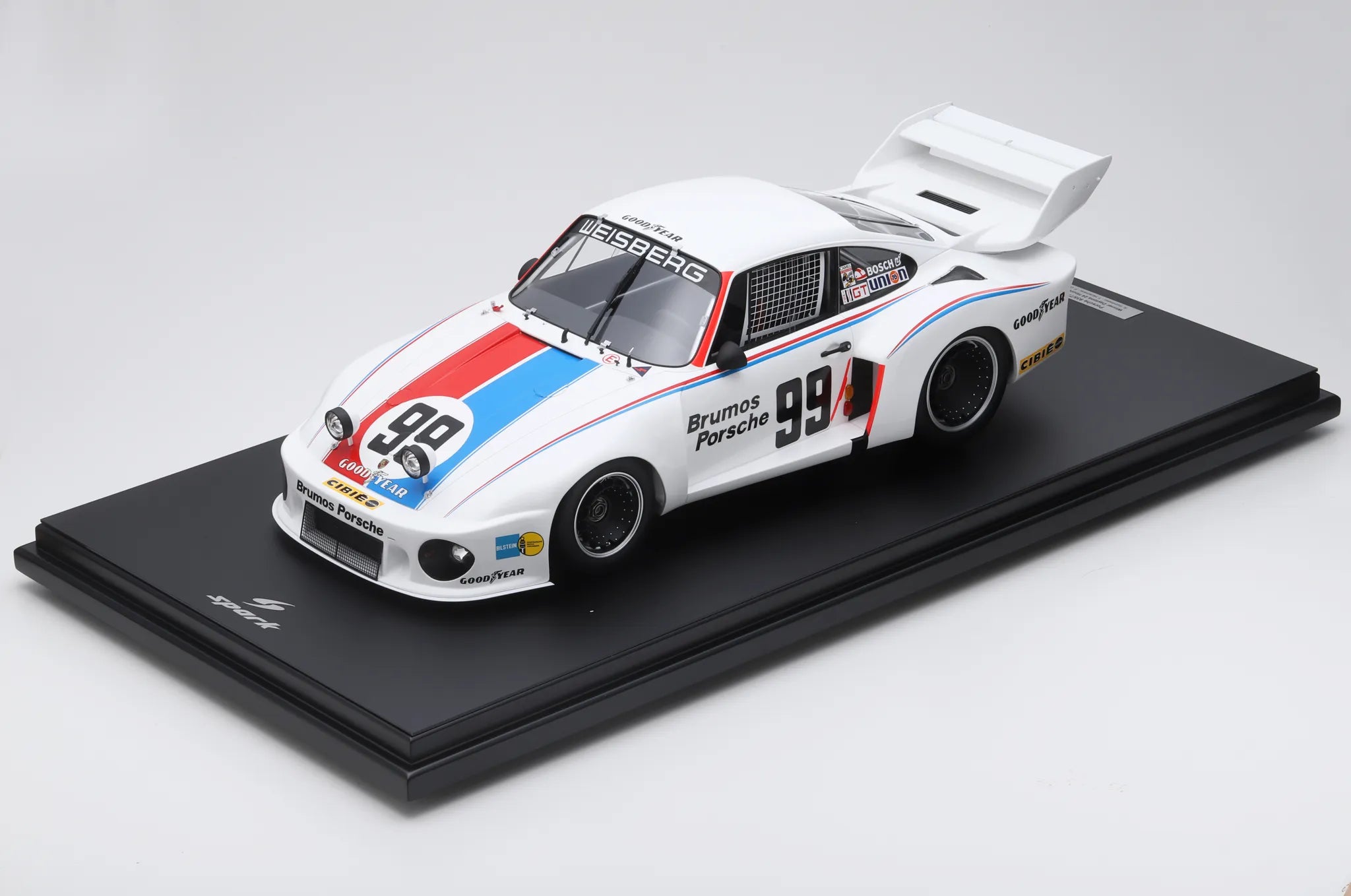 エグゾト 1/18 ポルシェ 935 ターボ プライベートチーム エグゾト 1/18