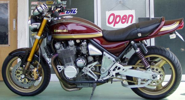 スペックエンジニアリング｜ゼファー1100用ホイール加工