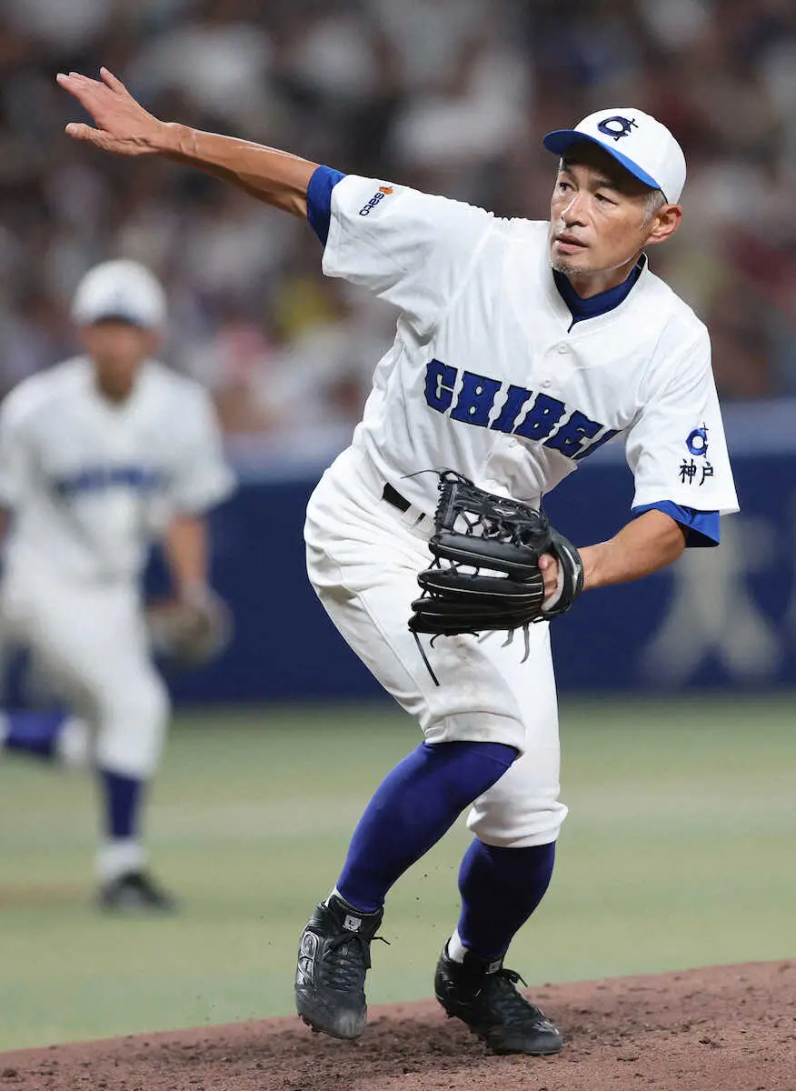 51歳イチロー氏 7回2死で初安打許す…悔しそうな表情 ノーヒッター