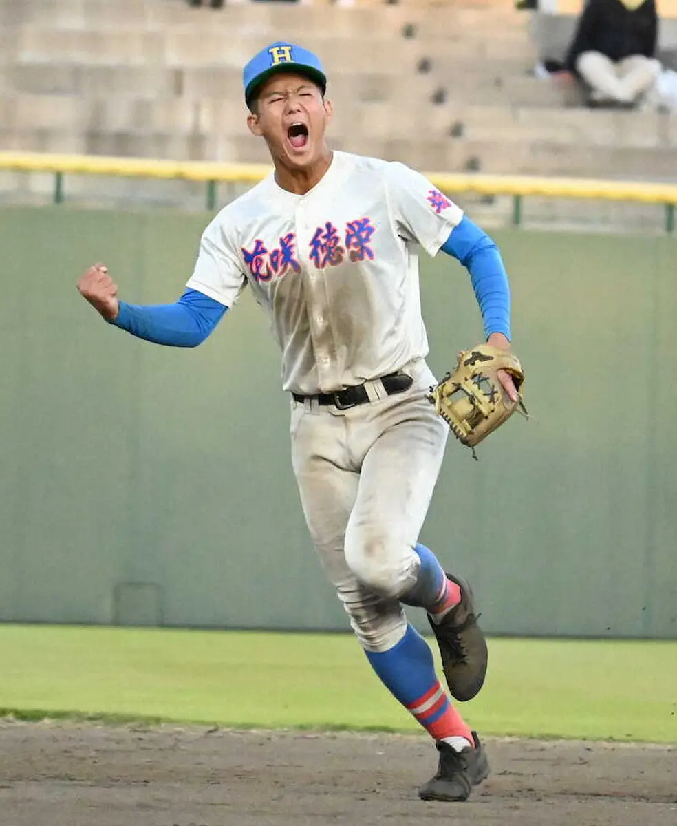 記事全文】花咲徳栄・石塚 全打席出塁で横浜撃破 ソフトBスカウト熱