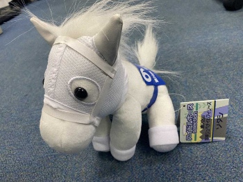 桜花賞】ソダシぬいぐるみ 6分で通販サイト完売、今週末に再販