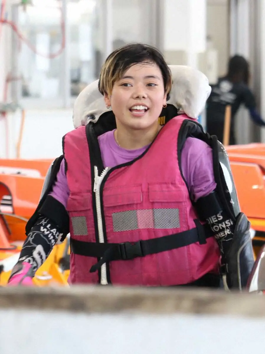 浜名湖ボート ヴィーナスシリーズ】冨名腰桃奈 前検一番時計