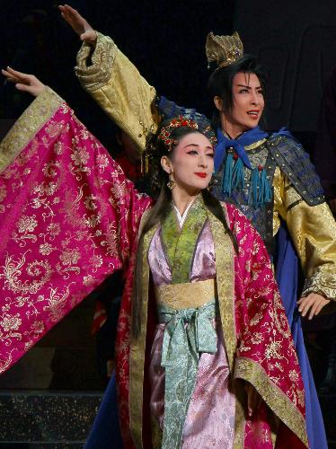 花組の力を集結”大作舞台「虞美人」が開幕 - スポニチ Sponichi Annex 芸能