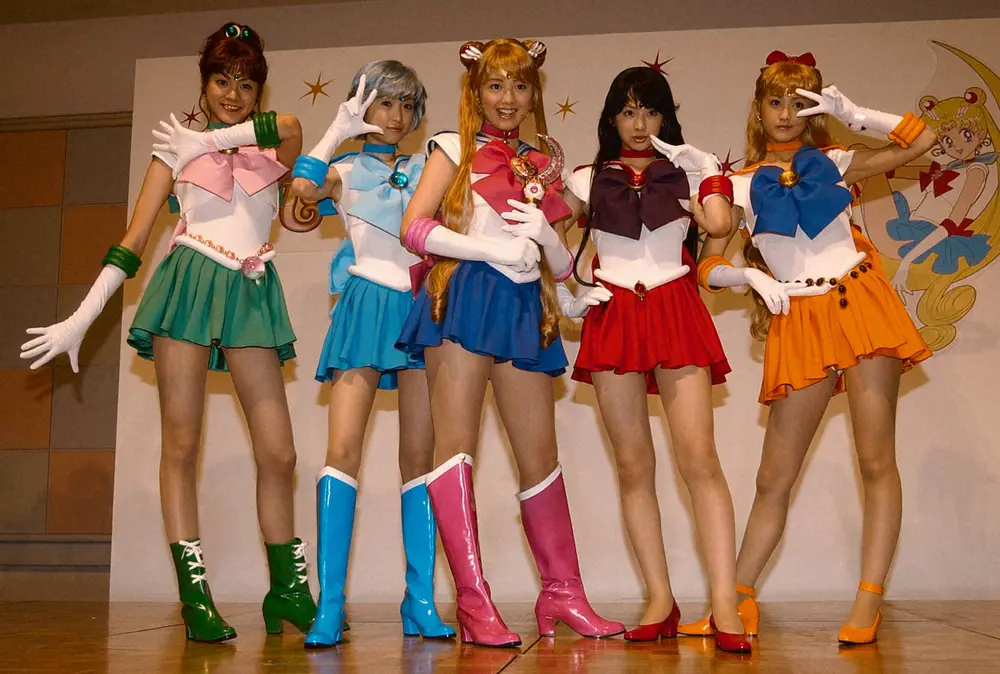実写版「美少女戦士セーラームーン」を演じる（左から）セーラー