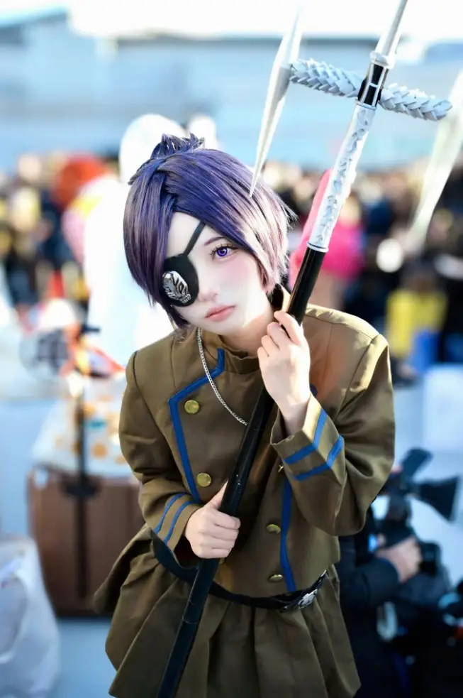 コスプレイヤー・まる『家庭教師ヒットマンREBORN！』クローム髑髏