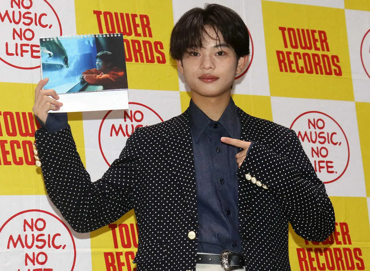 黒川想矢 26年カレンダーを舘ひろしから称賛された「“いいね”と言って