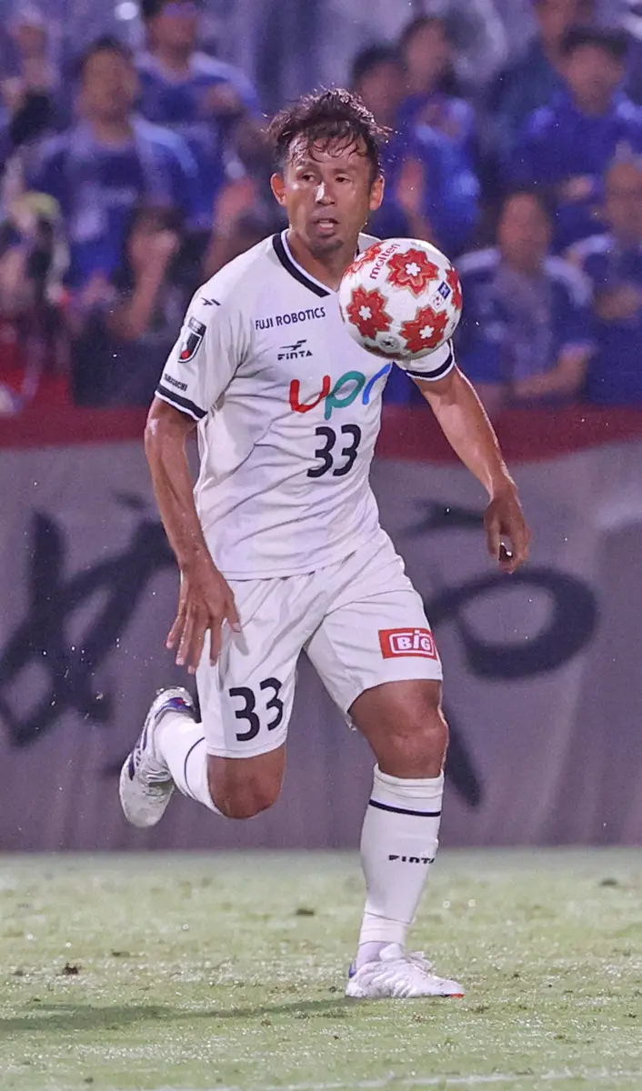 元日本代表・山瀬功治 現役引退を発表、ともに戦ってきた妻へ「“現役