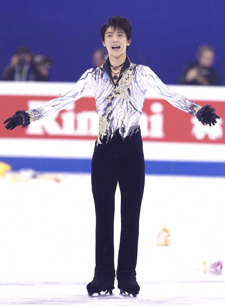 2015年、中国・上海での世界選手権男子フリーで演技を終えた羽生結弦