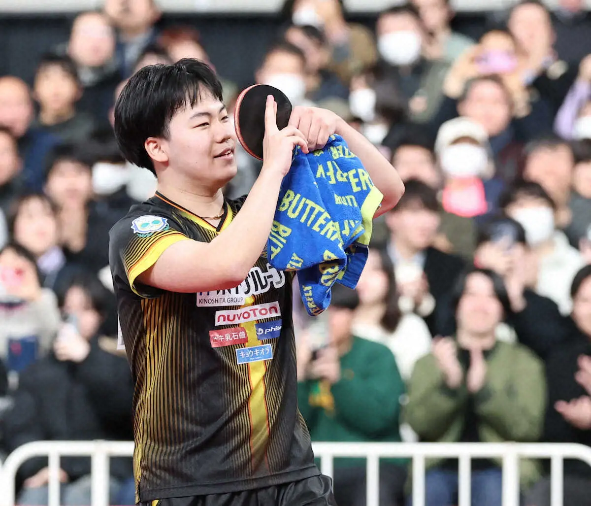 全日本卓球選手権大会 第6日＞男子シングルスで連覇を達成した松島輝空