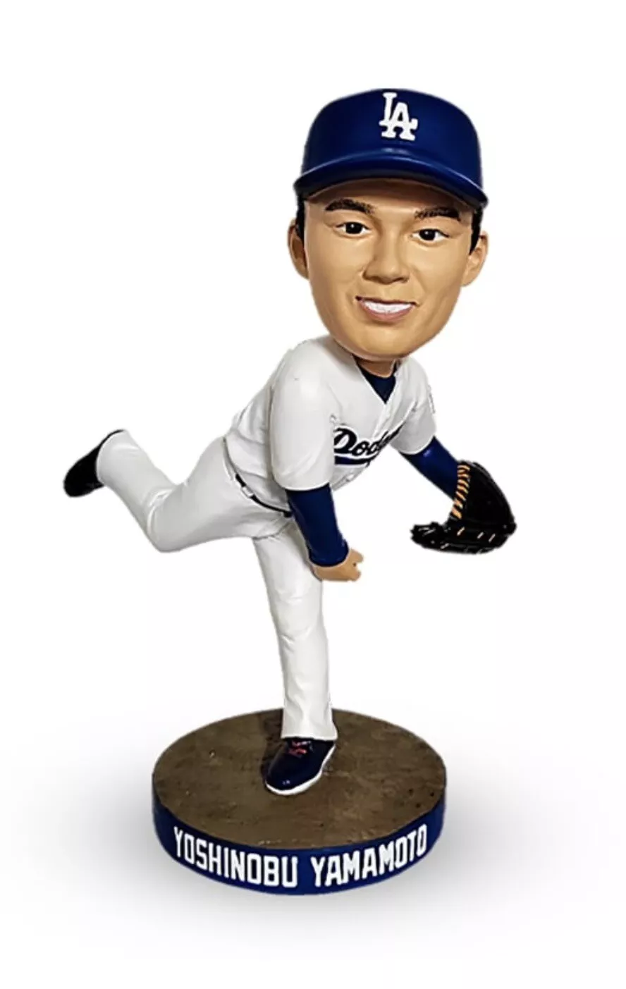 山本由伸選手 6-13-2024ドジャース球場初配布ボブルヘッド人形