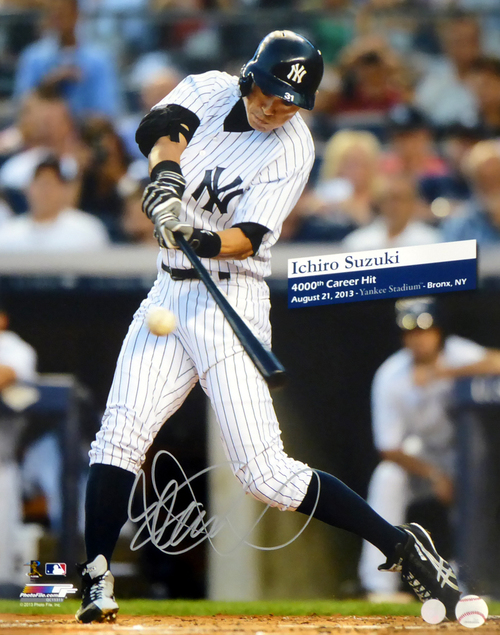 イチロー直筆サインNYヤンキース4000ヒットジャンボフォト - SPORTS