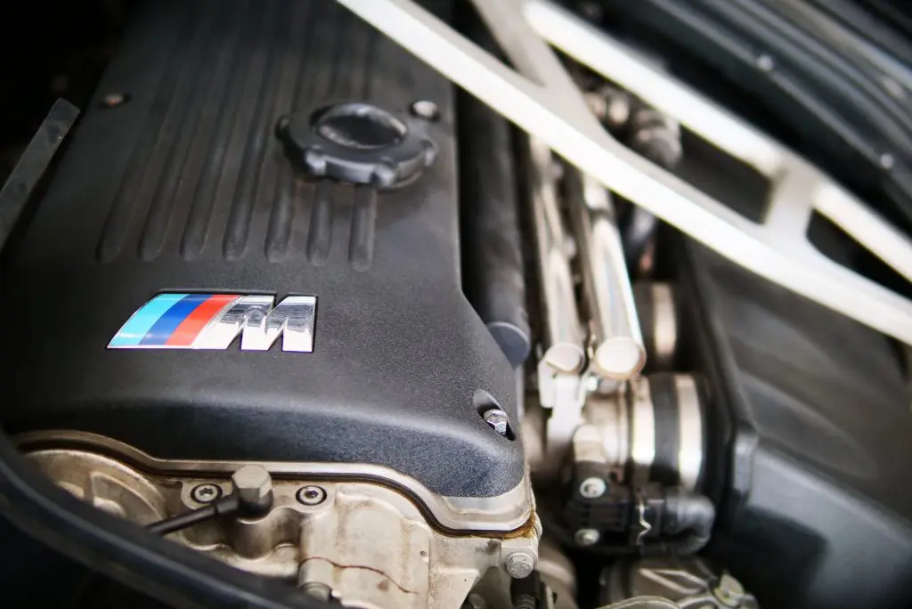 3.2リッター直6NA6連スロットル左M/Tな名車！E46M3のAC SCHNITZER仕様