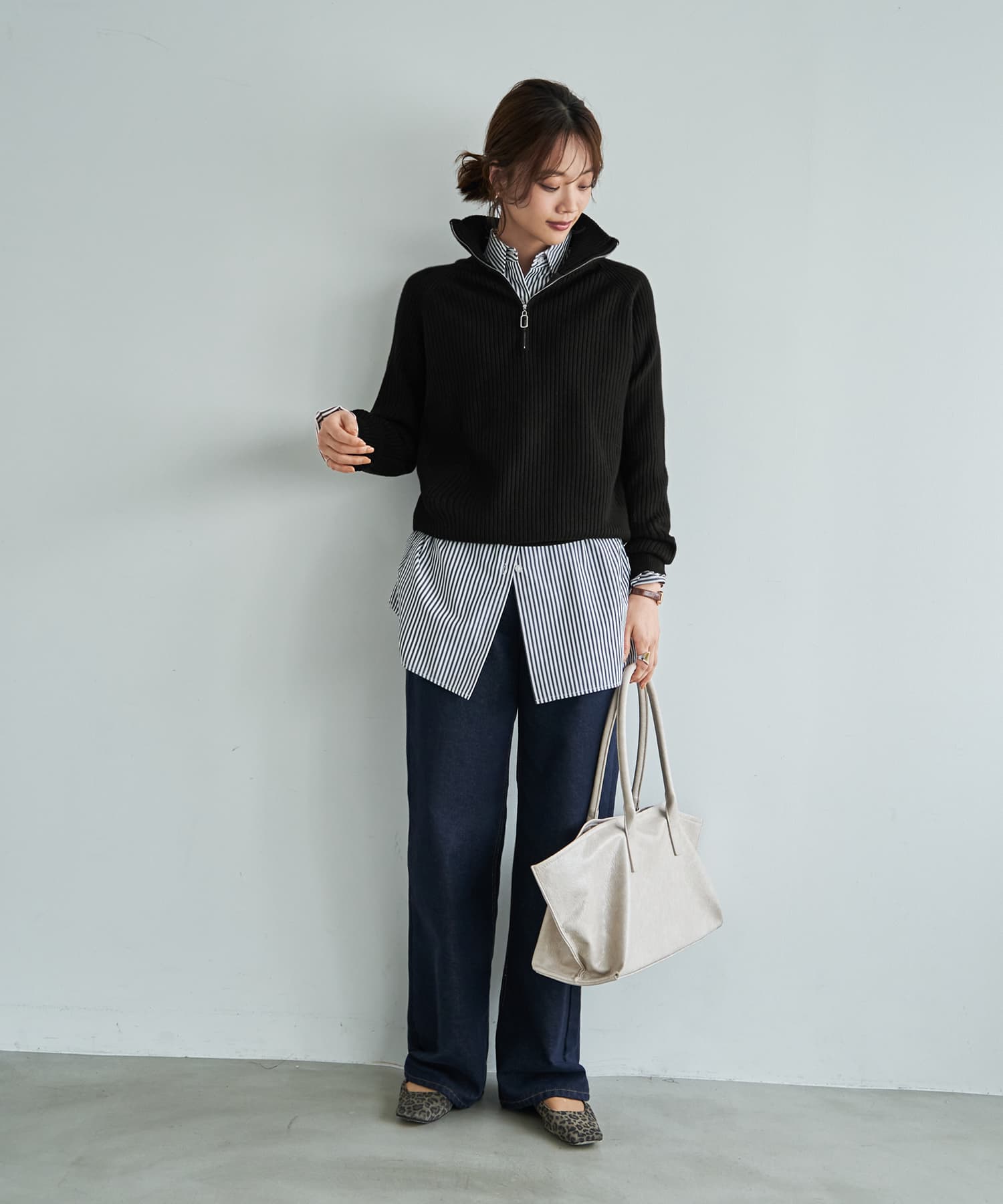 一部予約商品]スタンドネックジップニットトップス【3月中旬頃入荷