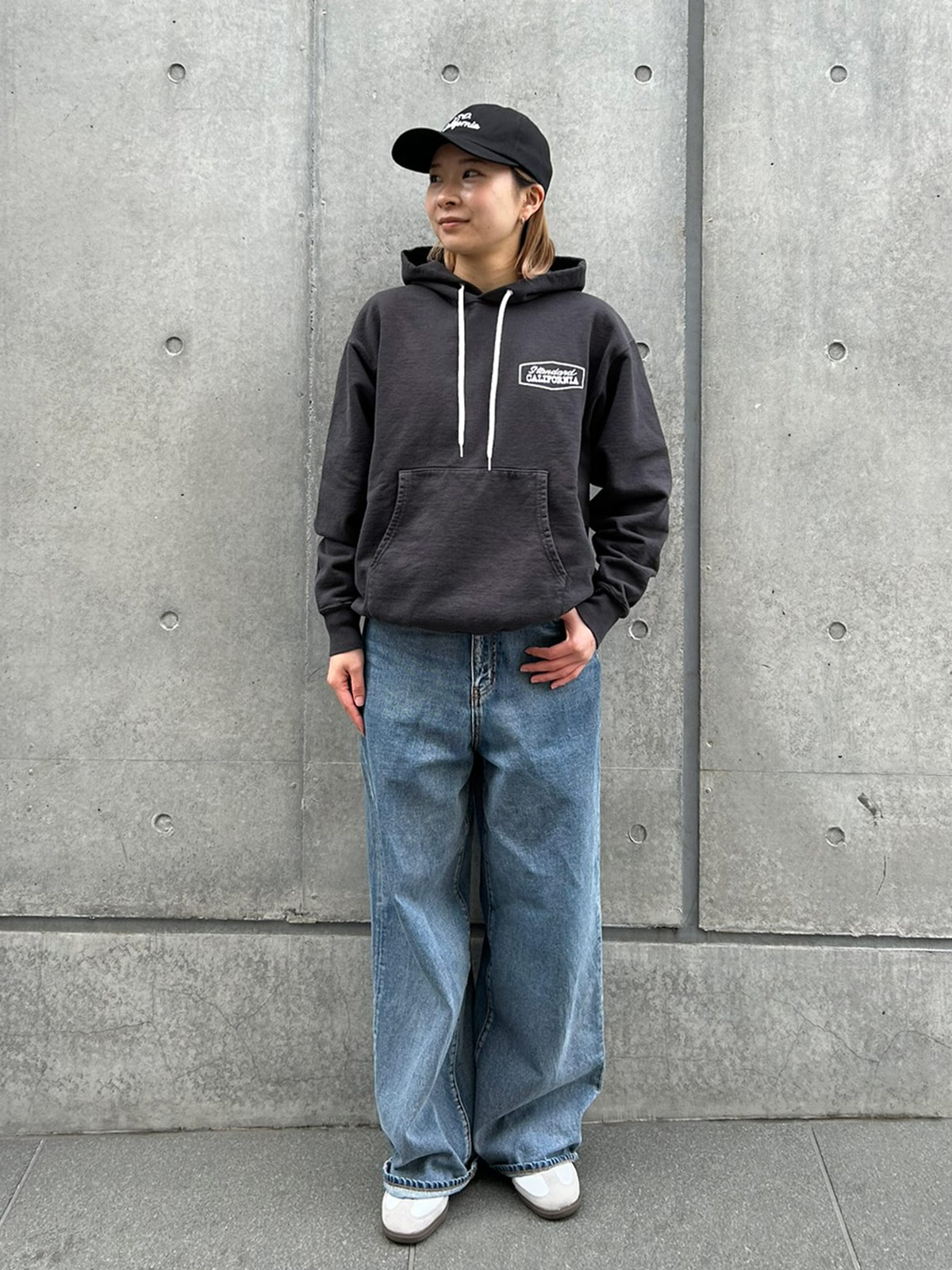 Standard California US Cotton Stadium Logo Hood Sweat delivery