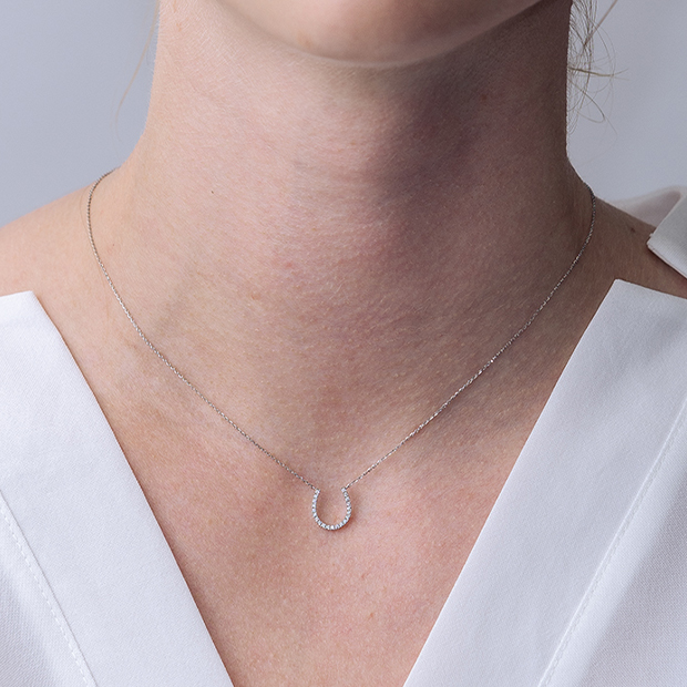 DIAMOND HORSESHOE NECKLACE(2XN0457)Pt950 ネックレス｜スター
