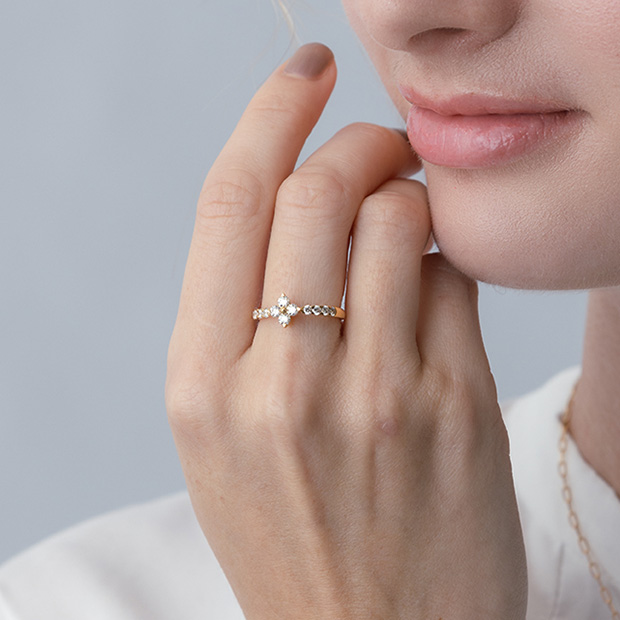 BRIGHTEST STAR DIAMOND RING(1ZR1156)K18 リング｜スタージュエリー