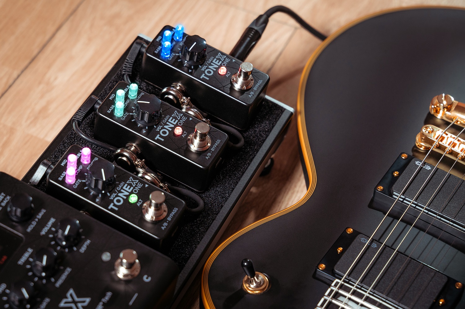 Ik multimedia ToneX One Guitar amp modeling simulation