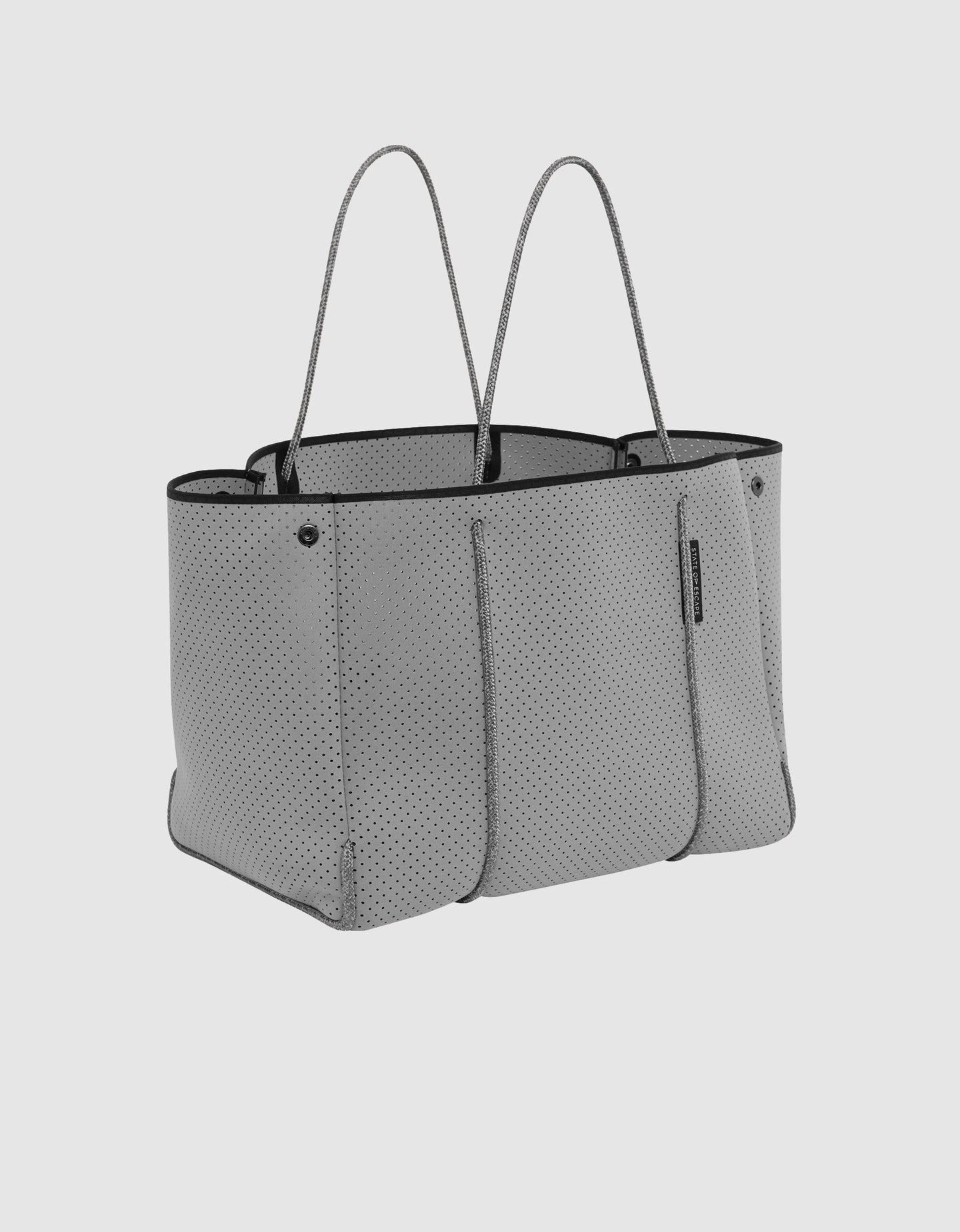 Escape™ tote In dove – State of Escape
