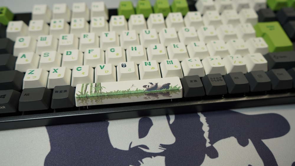 神ってるキーボード] Varmilo PANDA ,桜,クジラキーボードレビュー3