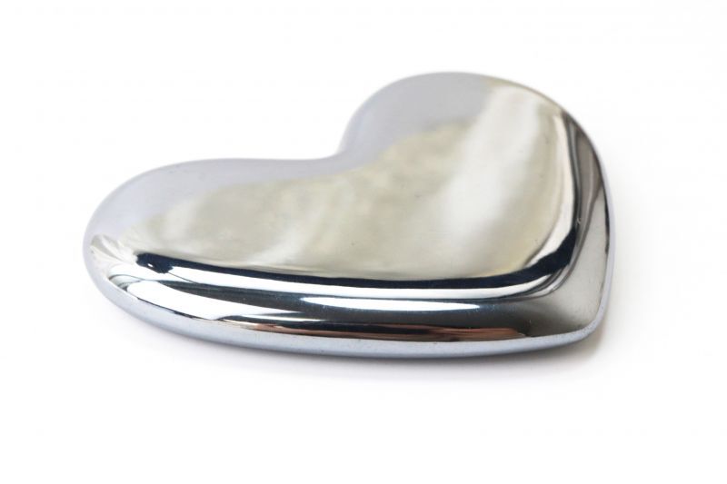 テラヘルツ 鉱石製 マッサージかっさ ハート形 約7.8×5.8cm 健康 美容