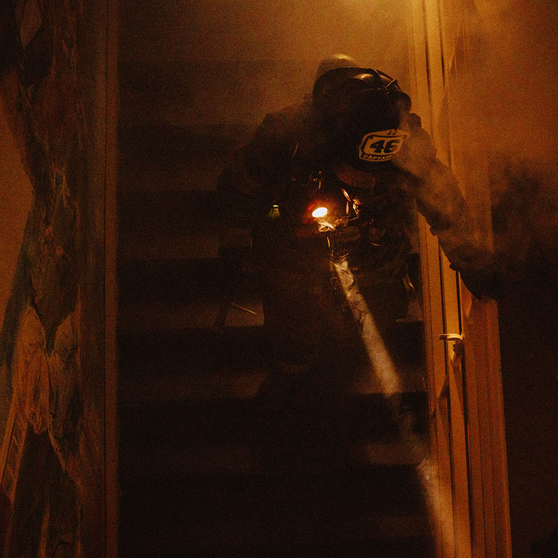 Survivor® X | Right Angle Light | Streamlight®