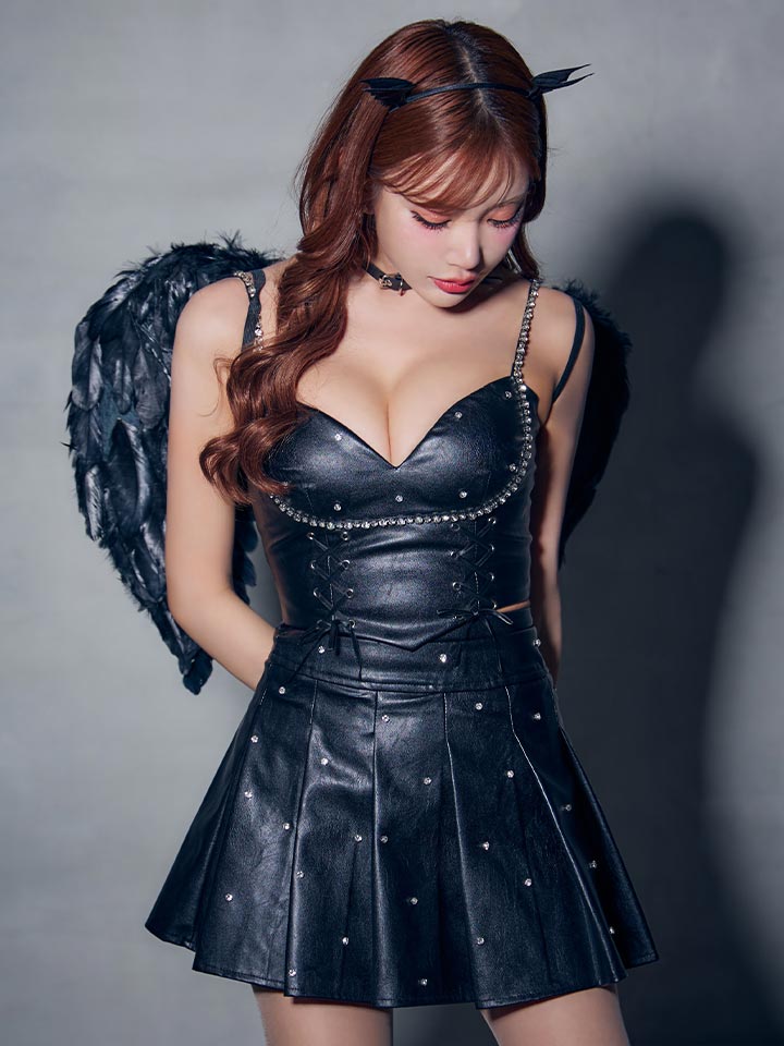 ハロウィン】デビルビジューレザープリーツセットアップ【コスプレ6点