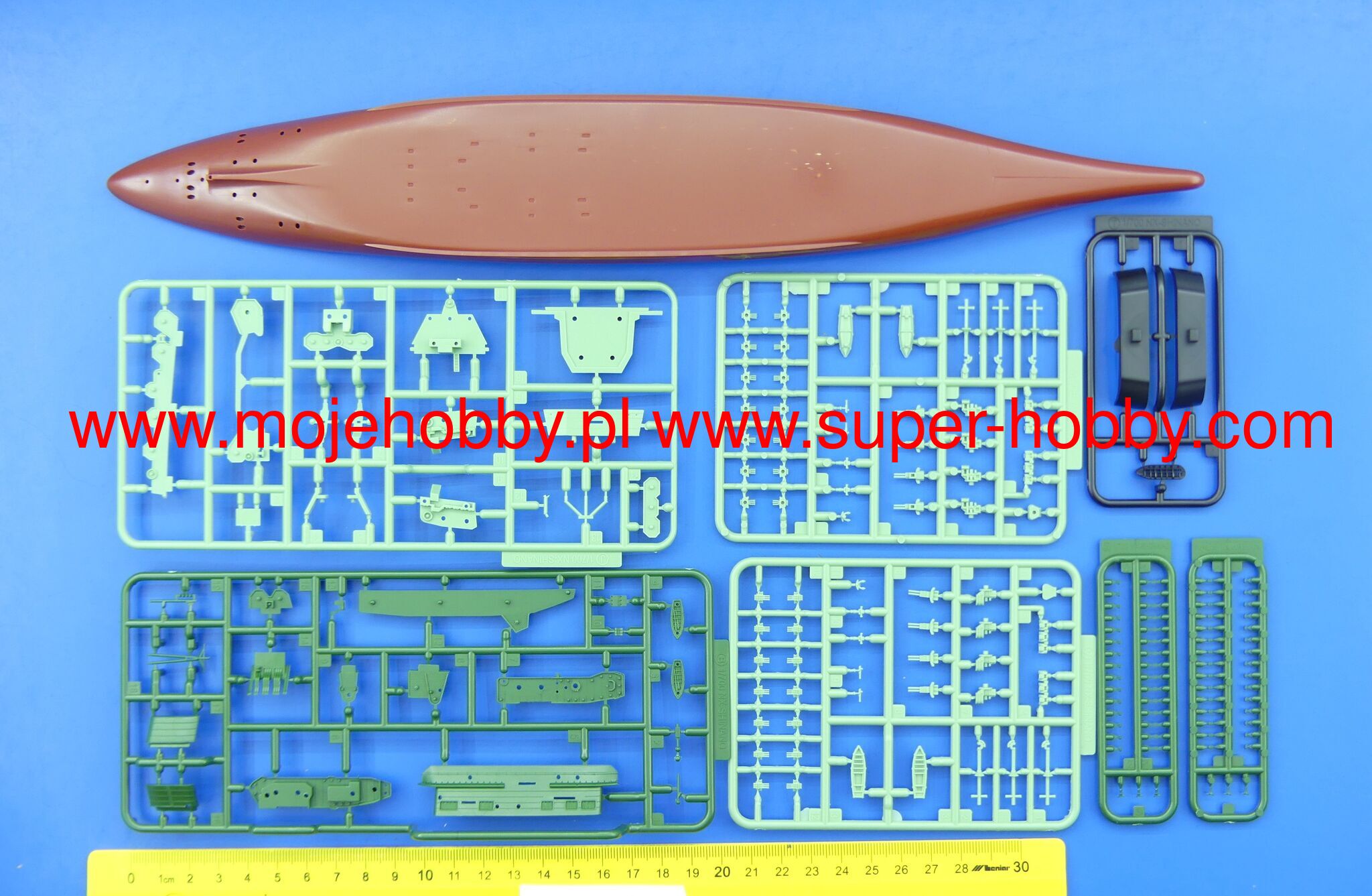 IJN Aircraft Carrier Shinano - Special Edition with Photo-Etched