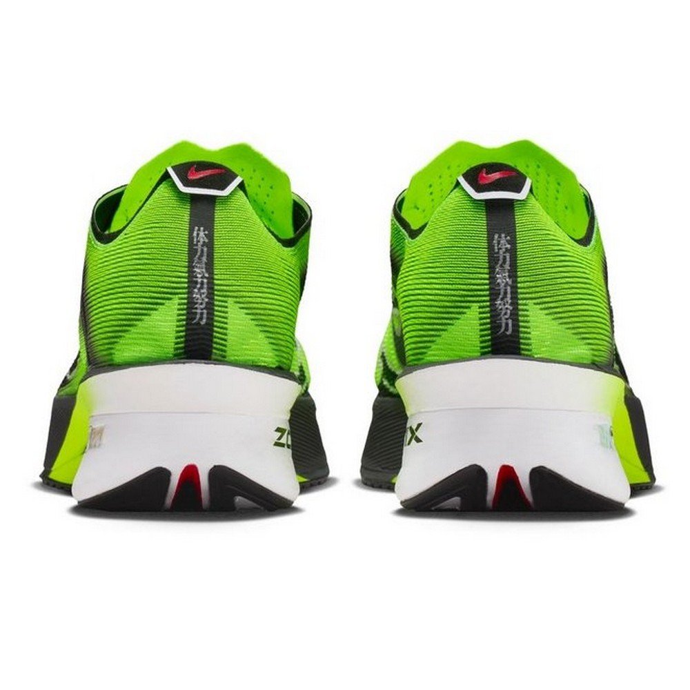 ナイキ（NIKE）（メンズ）ランニングシューズ トレーニングシューズ