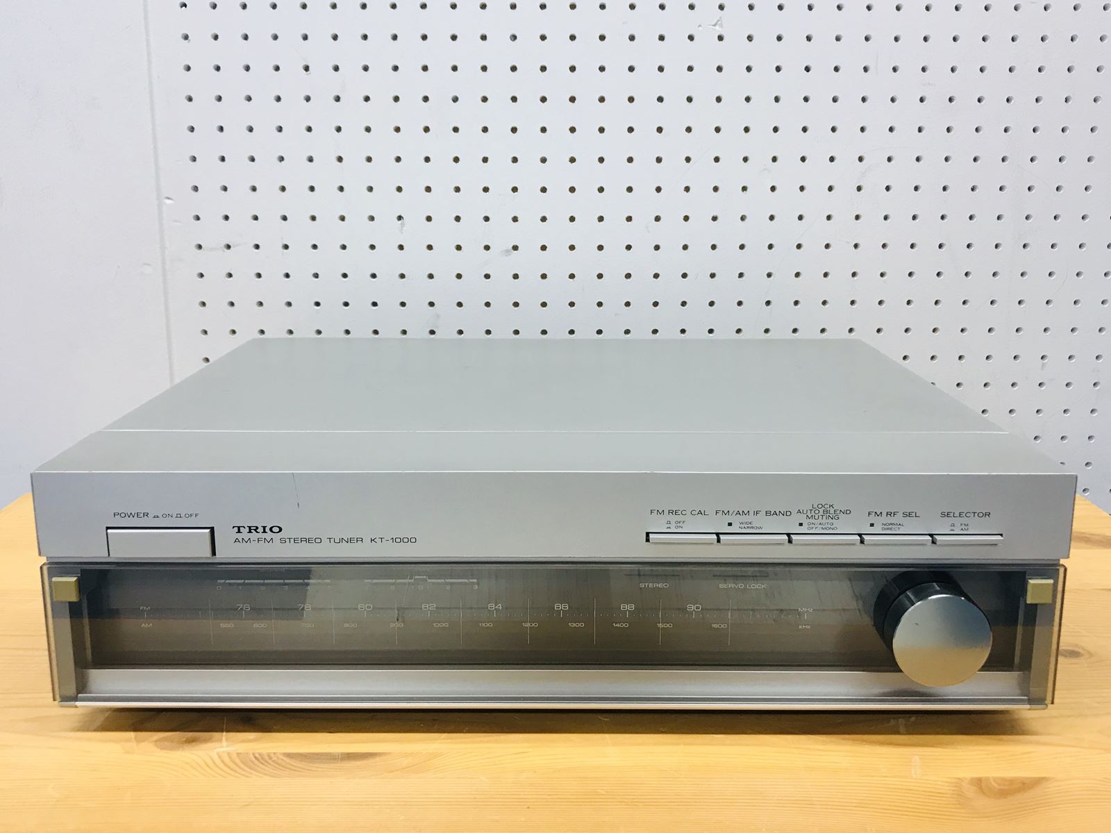 TRIO KT-1100 FM AM⁄FM 動作品 TUNER TRIO-KENWOOD トリオ KT-1100 AM-