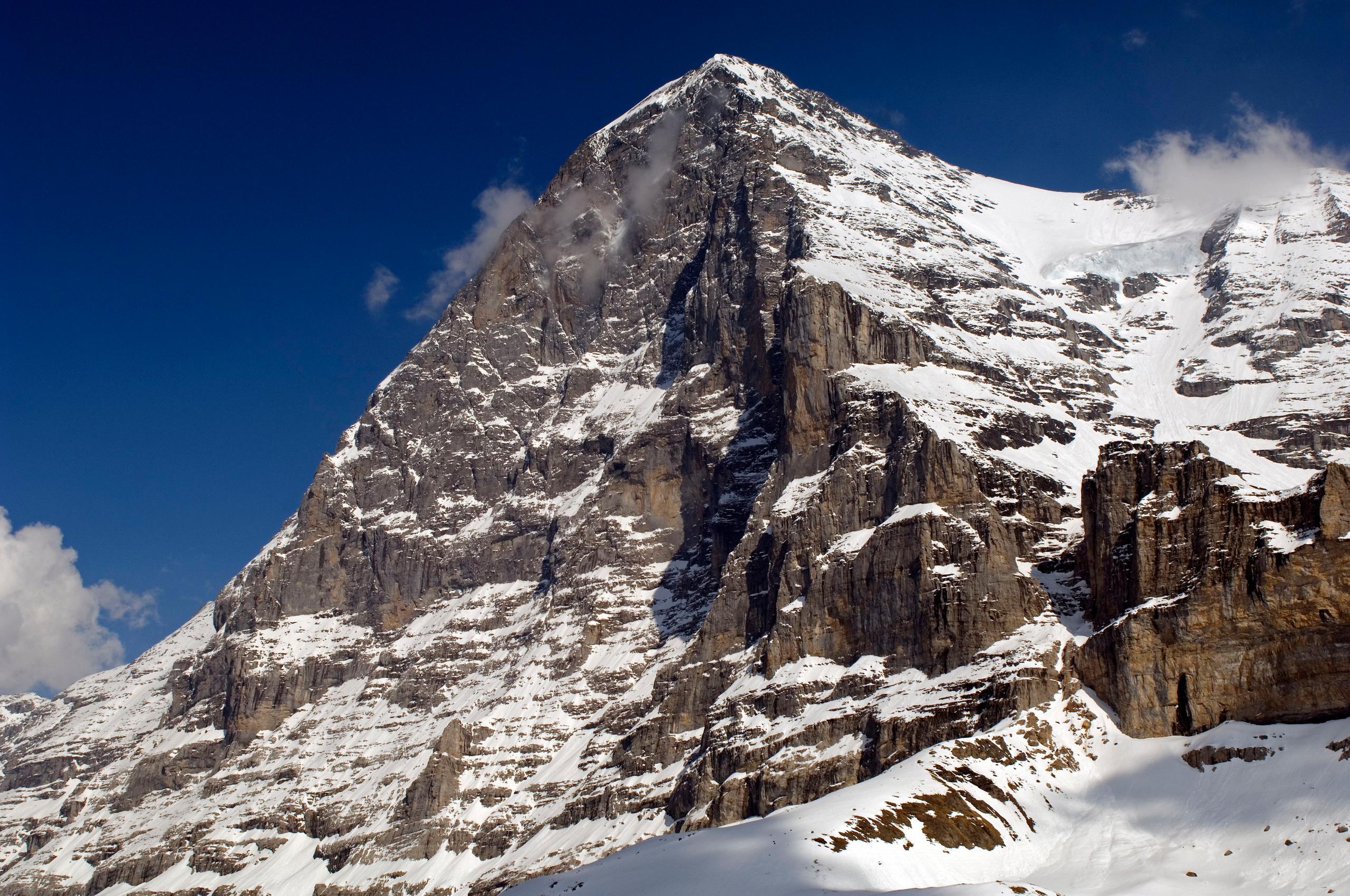 畏怖と恐怖心を駆り立てる名峰アイガー - SWI swissinfo.ch