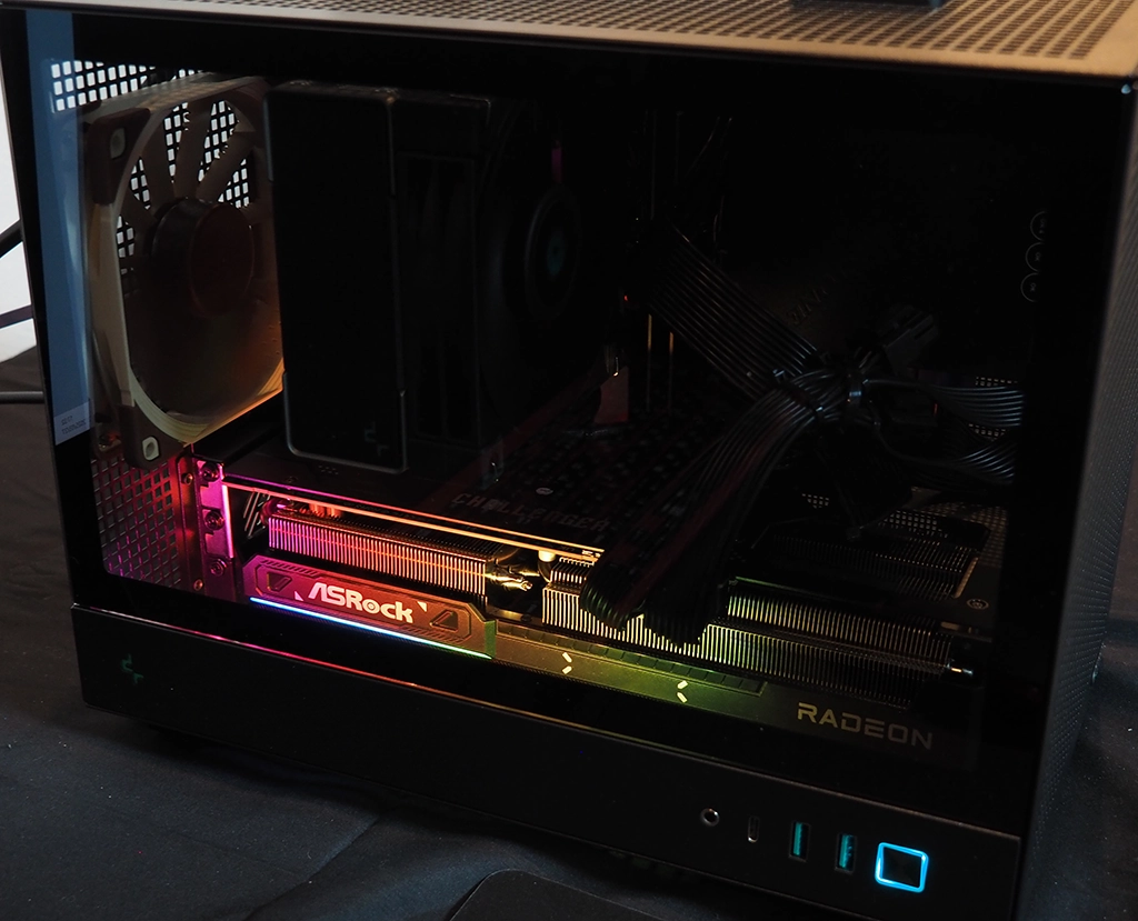 ワイルズが動く小型ゲーミングPC ワイルズが動く小型ゲーミングPC