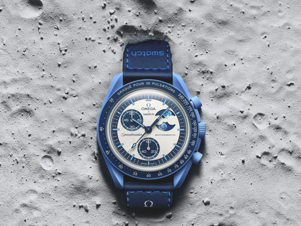 17時以降しか買えない【オメガ×スウォッチ】スーパーブルームーンを