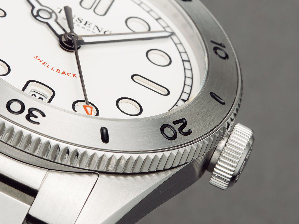 200m防水の本格ダイバーズウオッチ【スウェーデン発、日本未上陸の注目