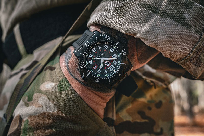 ネイビーシールズモデル“200m防水ダイバーズウオッチ”【米国海軍特殊