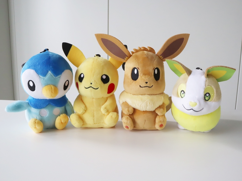 おなかを押すとおしゃべりする、ポケモンのかわいいぬいぐるみが登場
