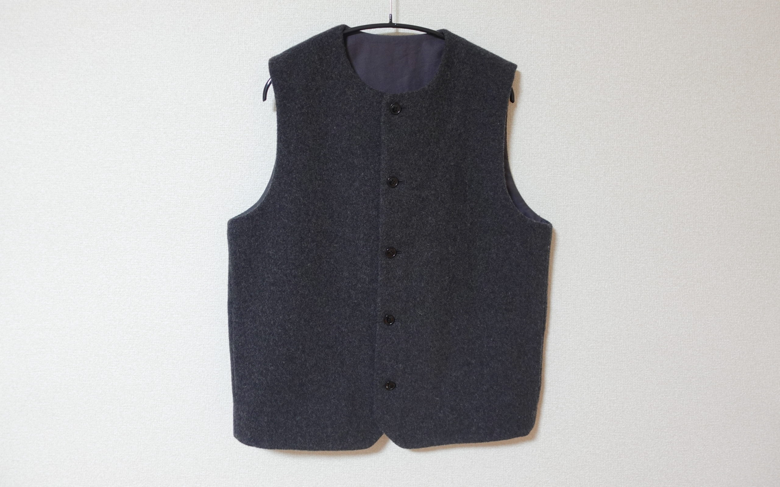名作】nestRobe CONFECT・ウールベストのレビュー。ブランド定番らしい