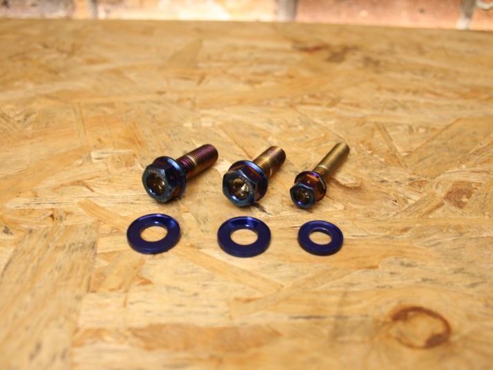 TRHC フルストレートレーシングマフラー [シグナスX]（小排気量用/大