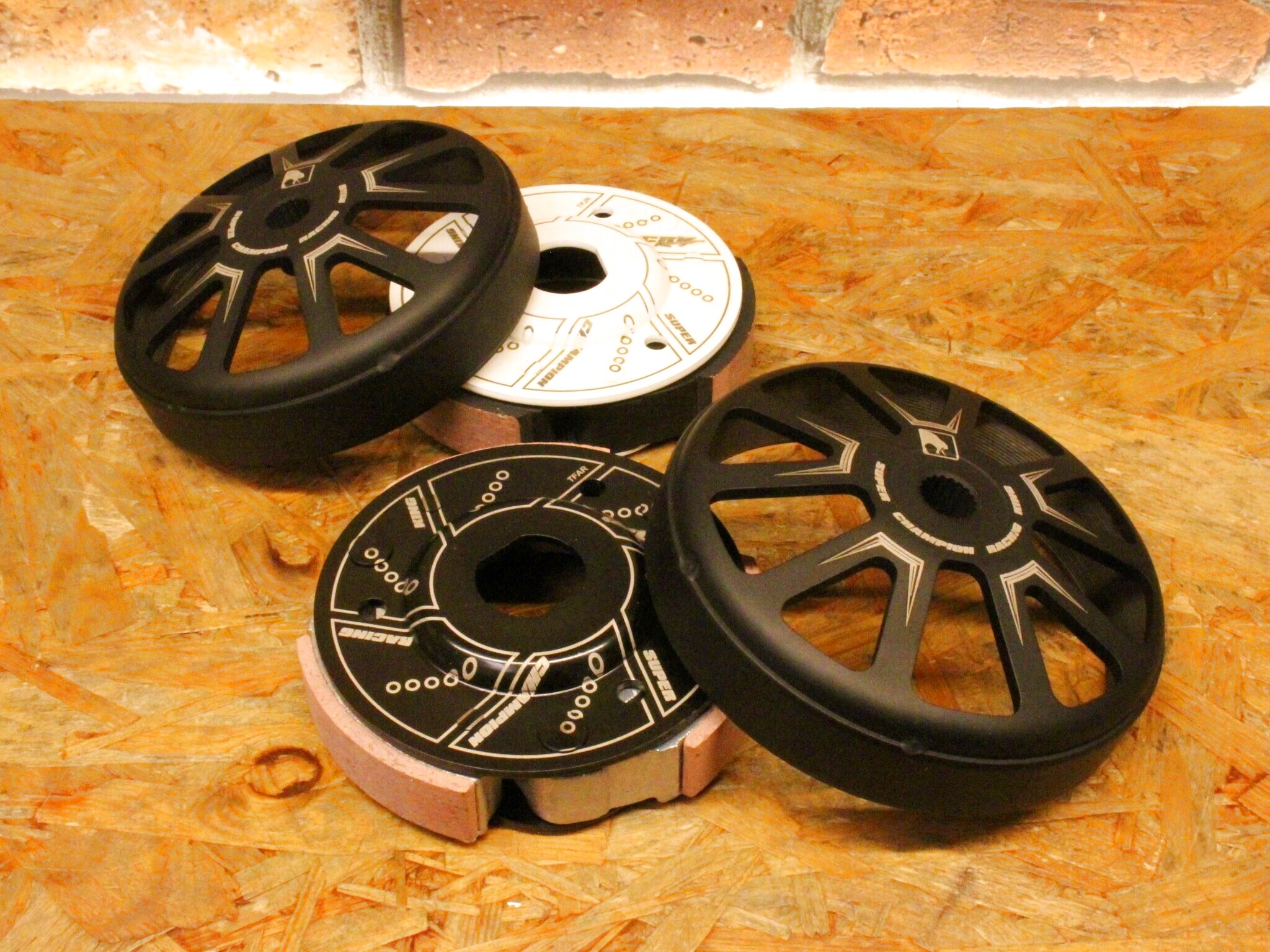 シグナスX・BW'S125のカスタムパーツショップ [ Partyup / パーティー