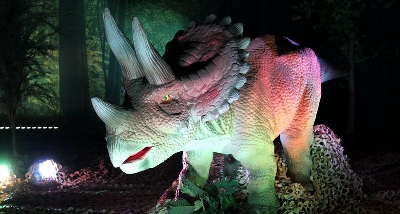 Dinosaurs Roar Into Pasadena: Nation's Largest Prehistoric