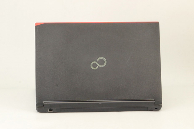 即納パソコン】LIFEBOOK A576/S ※テンキー付 【中古パソコン直販(38489)】