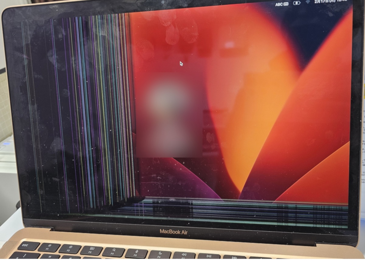 Macbook Air M1(2020) 液晶割れの修理料金と所要時間 - パソコン修理テック
