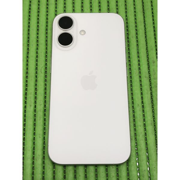 APPLE 〔中古〕iPhone16 128GB ホワイト MYDR3J/A SIMフリー（中古1