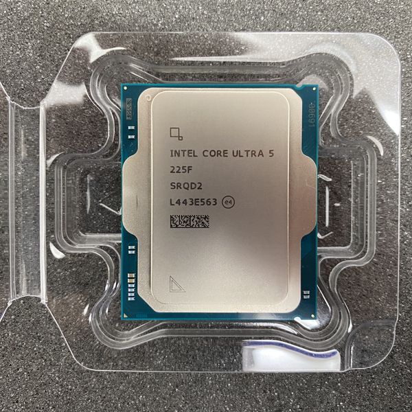 Intel 〔中古〕Core Ultra5 225F BOX（中古保証1ヶ月間） | パソコン
