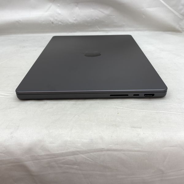 APPLE 〔中古〕MacBook Pro 14-inch 2025 Apple M5 (10コア)/16GB