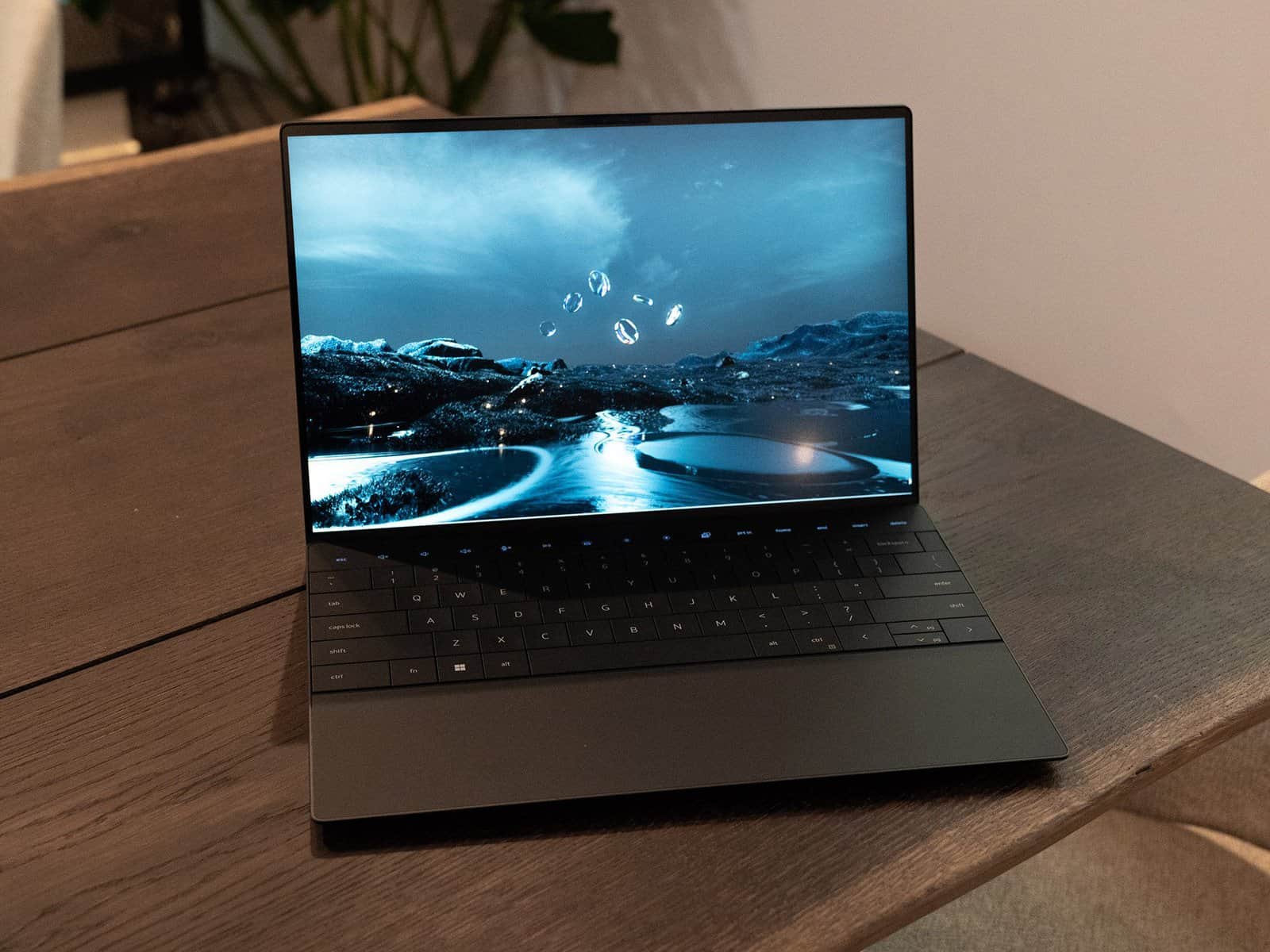 Dell XPS 13 Plus Review (9320) – Beautiful and Powerful