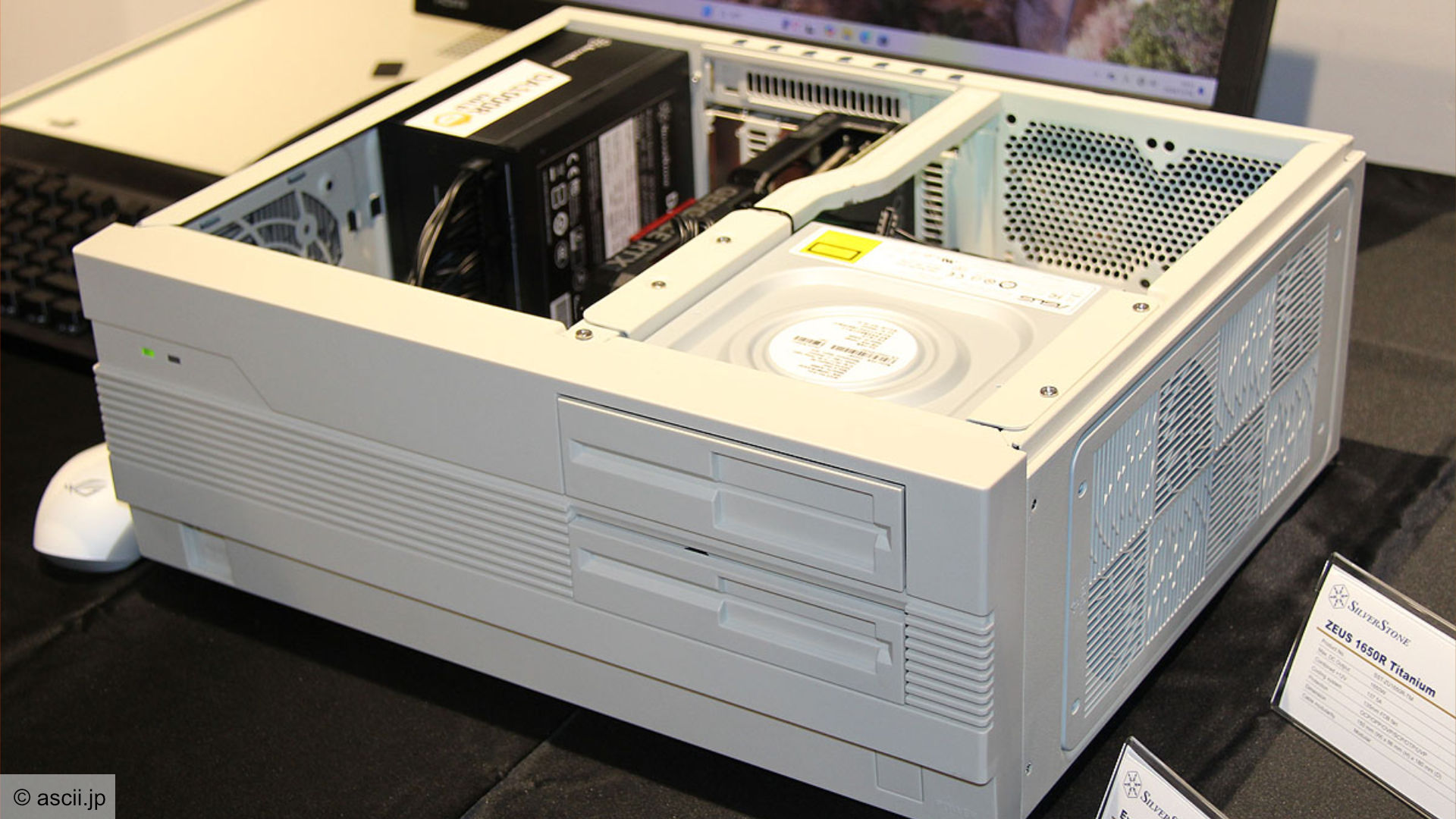 This retro PC case from Silverstone is bringing the beige box back