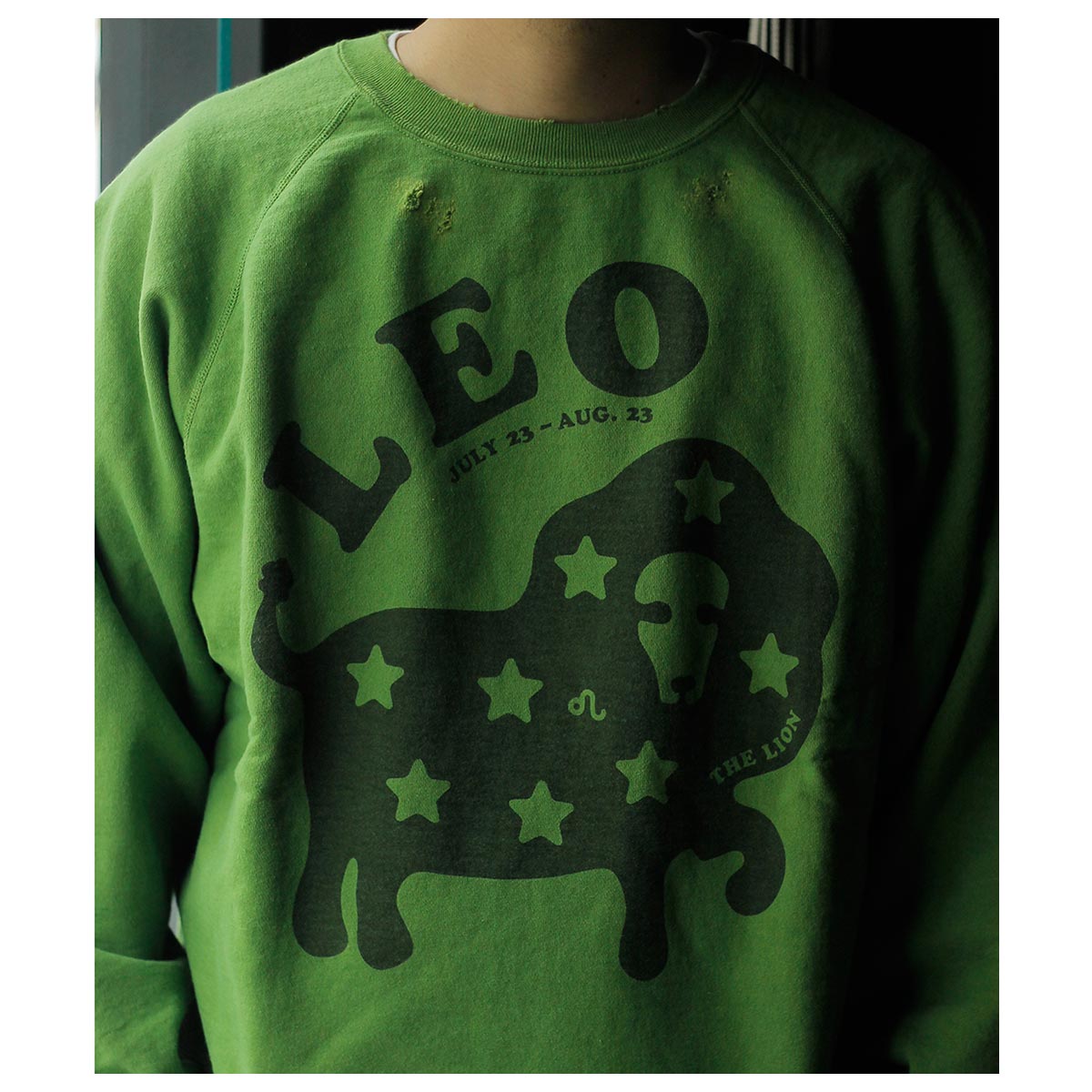 ネクサスセブン NEXUSVII. LEO /獅子座 クルーネックスウェット LEO