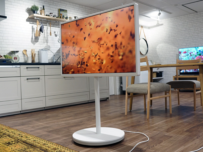 パナソニック、好きな場所に動かせる“レイアウトフリーテレビ”。業界初